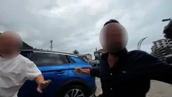 Trafikte bisikletliye saldırdılar, cezaları ağır oldu