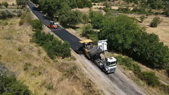 Kastamonu köylerinde ulaşım sorunu sıcak asfaltla çözülüyor