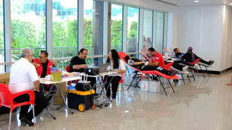 Mersinli sağlıkçılardan 19 Ağustos için anlamlı destek