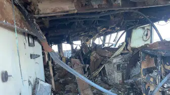 Dron saldırısında hurdaya dönen gemi Samsun limanına getirildi