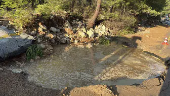 Bodrum trafiğini kilitleyen su hattı patlaması