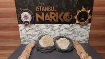 Fatih’te narkotik baskını 14 kilo eroin ele geçirildi