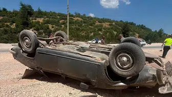 Manisa’da yola dökülen mıcır üç kişinin yaralanmasına yol açtı