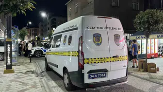 Bağcılar’da komşusunu bıçaklayan saldırgan sokağı kurşun yağmuruna tuttu