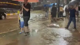 Giresun'da dere taşkınları dükkanları vurdu
