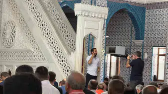 Iğdır'da cuma hutbesi artık işitme engelliler için de anlatılıyor