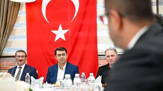 Uşak'ta terfi ve veda bir arada Emniyet mensuplarına tören