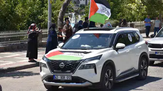 Filistin'e destek konvoyu Siverek'ten geçti