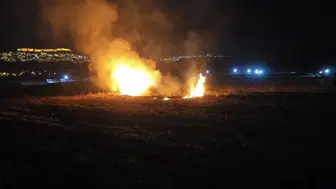 Alevler İçinde Kalan Otomobil Kül Oldu