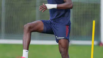 Trabzonsporlu Onuachu gol hasretine Avrupa’da son vermek istiyor