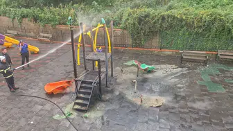 Karadeniz Ereğli’de park yangını Kaydıraktaki alevler kamerada