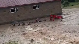 Erzurum’da sağanak sele dönüştü