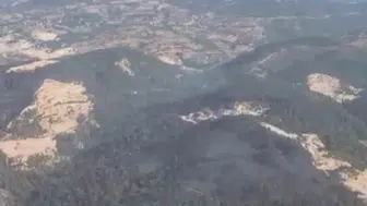 Sındırgı alevlere teslim oldu ekipler yangını söndürdü