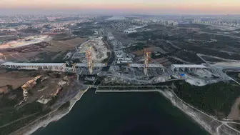 Kanal İstanbul köprüsünde dev çelik bloklar havada birleşiyor