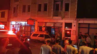 Gece markete daldı, kapalı olması can kurtardı
