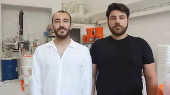 İzmirli iki öğrenci kardeşten yüzde 50 tasarruf sağlayan yerli boya