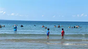Kandıra sahillerinde yasak bitti, tatilciler denize akın etti
