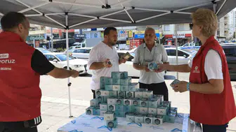 Kandil gecesi Mersin’de 15 bin kişiye simit ikramı