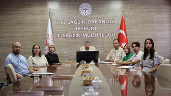 Bayburt'ta sağlık çalışanlarına yeni portalın eğitimi verildi