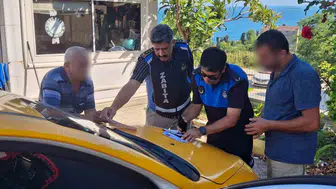 Sinop'ta taksi denetimleri sürüyor Ruhsat ve tanıtım kartları mercek altında