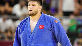 İtalyan minderinde dev zafer: İbrahim Tataroğlu zirveye adını yazdırdı