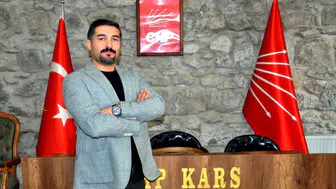 CHP Kars'ta krizli devir teslim: İl başkanlığına çilingirle girdiler