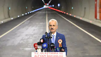 Rize’de Ayder yolunu kısaltan yeni tünel hizmete girdi