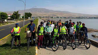 Bitlisli bisikletçiler 90 kilometrelik turla tarihe pedal bastı