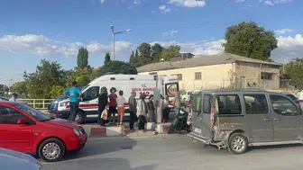 Burdur'da motosikletli kazası Özgür Mahallesi'nde çarpışma