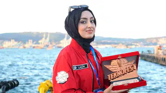 Manisa'dan TEKNOFEST başarısı Edebi yazı ödülü MCBÜ'lü Elif'in