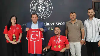 Milli sporcu Öner Bozbıyık Mısır’dan altın madalyayla döndü