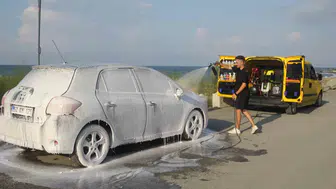 Ordu’da dükkan kirasına takılan kameraman işi ayağa getirdi