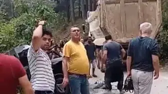 Yolda can pazarı: Hafriyat kamyonu ile otomobil çarpıştı, 9 kişi yaralandı
