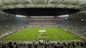 Bursaspor taraftarı tribünleri doldurdu ligin seyirci rekorunu kırdı