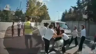 Sancaktepe’de sokak ortasında şiddetli kavga