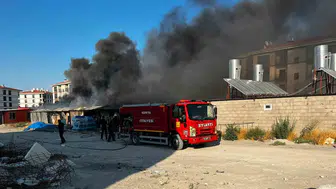 Karapınar’daki şantiyede dumanlar yükseldi