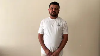 Üsküp sokaklarında yankılanan Sivas türküsü herkesi durdurdu