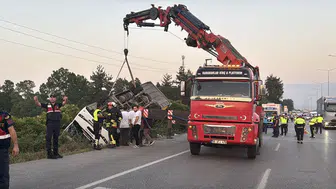 Samsun'da yolcu otobüsü şarampole uçtu 21 kişi hastaneye kaldırıldı
