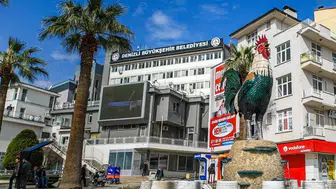 Denizli Büyükşehir Belediyesi araç kiralama ihalesini erteledi
