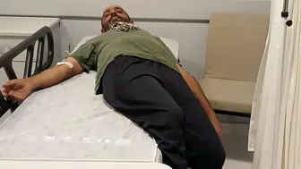 Tunceli'de ayı ile karşılaşan besici kayalıklardan düşerek hastanelik oldu