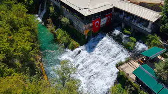 Elazığ’da doğa harikası Çırçır Şelalesi yazın en popüler rotası oldu