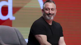 Cem Yılmaz cenaze töreninde bambaşka bir görüntüyle ortaya çıktı