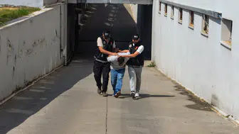 Adana'da evine 283 bin uyuşturucu hap saklayan şüpheli yakalandı