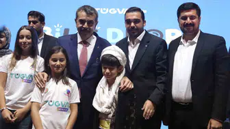 Bakan Tekin İzmir’de müfredat ve eğitim modelini anlattı