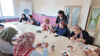 Mersinli kadınlar için sevgi sanatı atölyesi kuruldu
