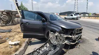 Pazarcık yolunda iki araç çarpıştı 3 yaralı