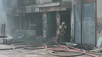 Buca'da sünger deposunda korkutan yangın