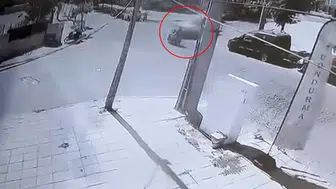 Çorlu trafiğinde motosiklet kazası kameraya yansıdı