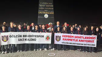 17 Ağustos depreminin acısı Gölcük sahilinde yeniden hatırlandı