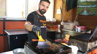 Diyarbakır'da 65 derecelik mesai Tost tezgahında zorlu sınav
